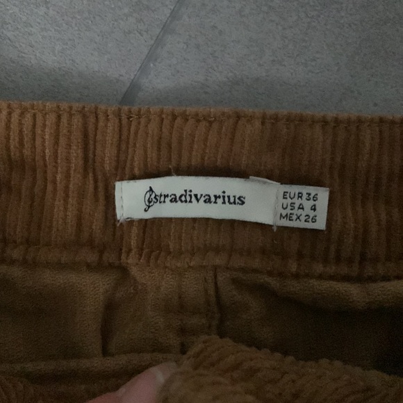 Brown Corduroy, high-waisted skirt - Picture 2 of 3